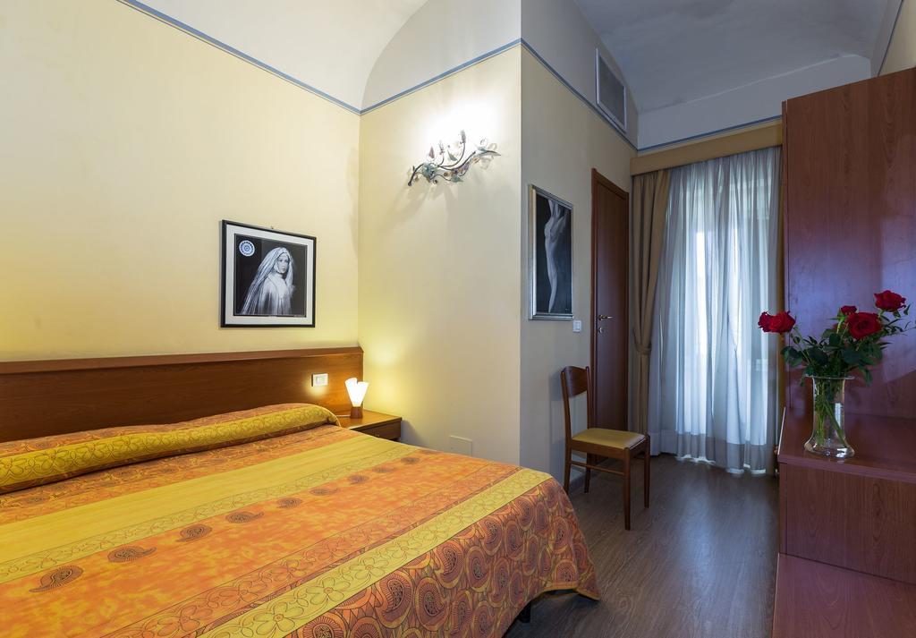 Hotel Internazionale Viareggio Kültér fotó