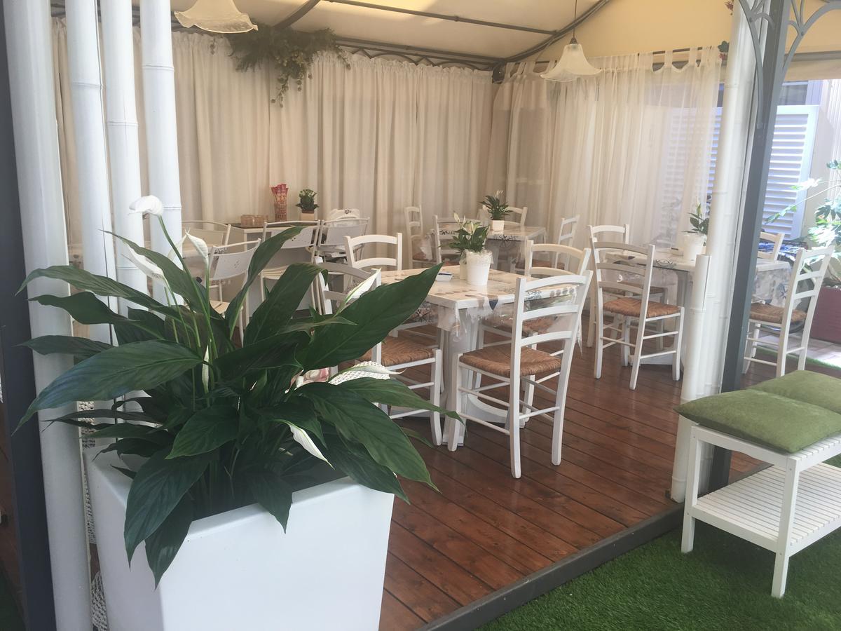 Hotel Internazionale Viareggio Kültér fotó