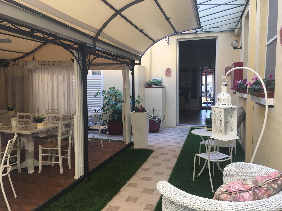 Hotel Internazionale Viareggio Kültér fotó
